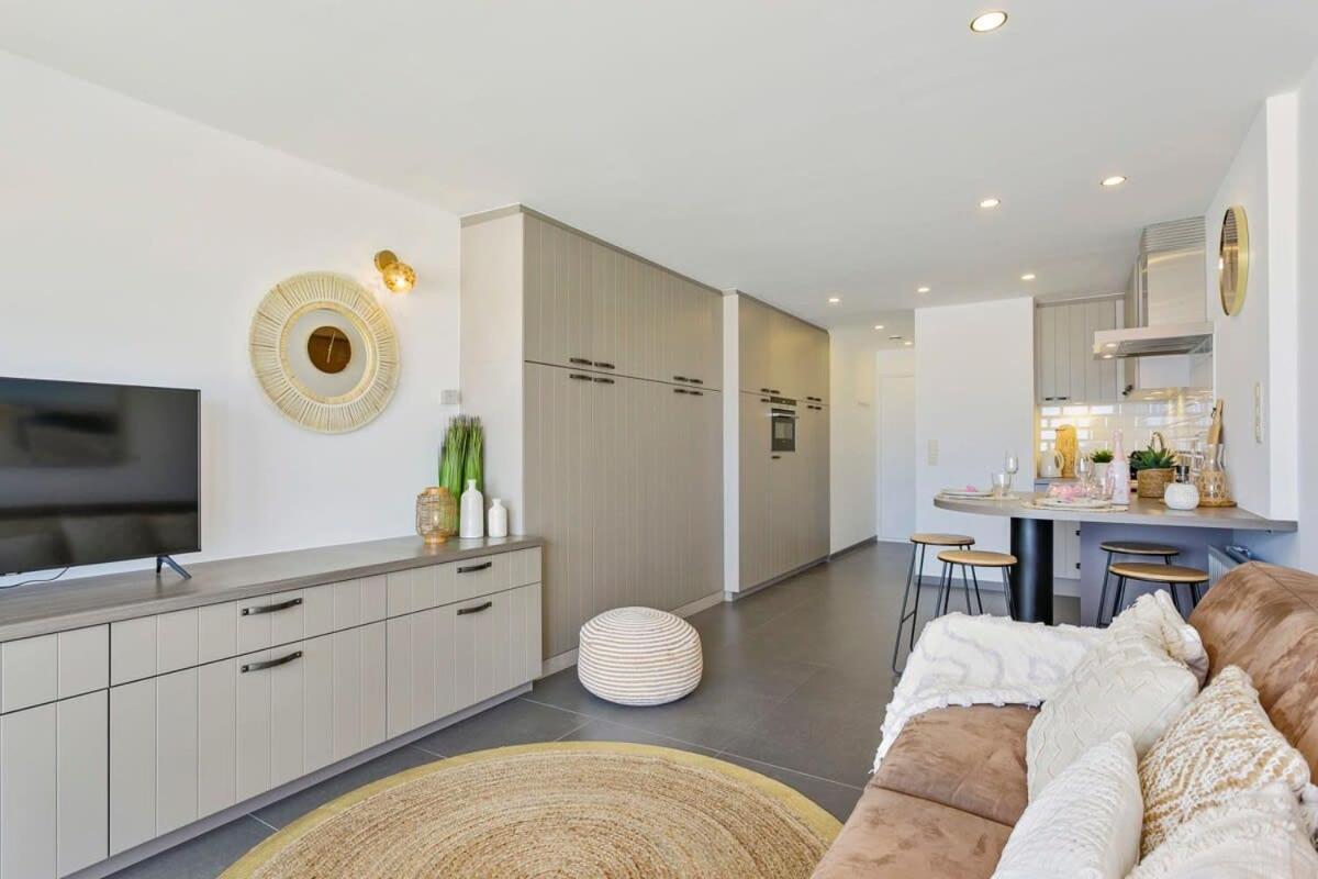 Huswell - Studio With Great Sea View On Terrace Knokke-Heist Exterior photo